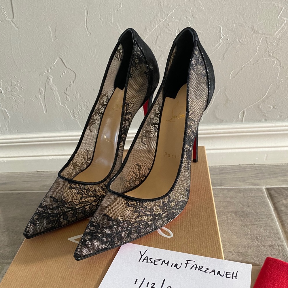 NEW Christian Louboutin lace pumps